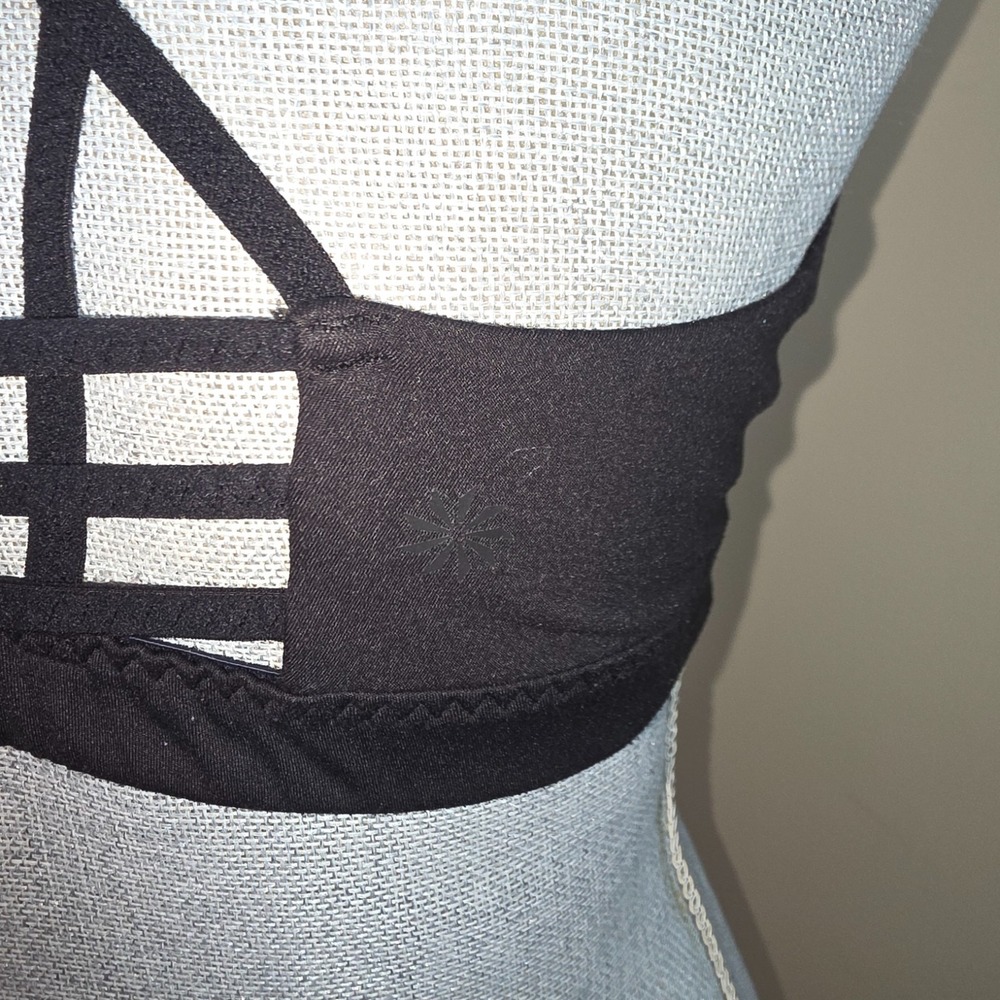 ATHLETA Strappy Go Lucky Sports Bra- Black-‎ Large Excellent PreOwned - Picture 3 of 6